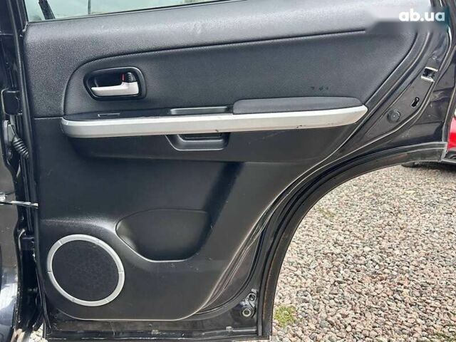 Сузукі Гранд Вітара, об'ємом двигуна 2 л та пробігом 209 тис. км за 7500 $, фото 24 на Automoto.ua