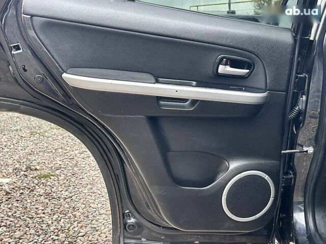 Сузукі Гранд Вітара, об'ємом двигуна 2 л та пробігом 209 тис. км за 7500 $, фото 21 на Automoto.ua