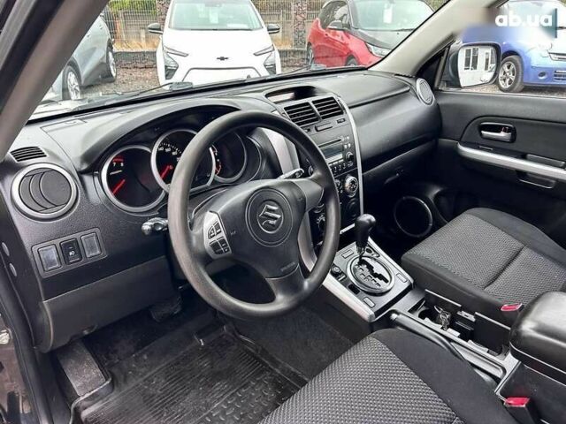 Сузукі Гранд Вітара, об'ємом двигуна 2 л та пробігом 209 тис. км за 7500 $, фото 11 на Automoto.ua