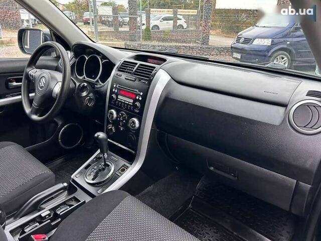 Сузукі Гранд Вітара, об'ємом двигуна 2 л та пробігом 209 тис. км за 7500 $, фото 27 на Automoto.ua