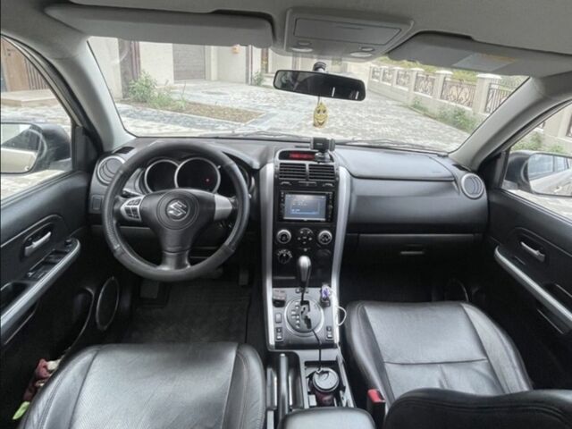 Сузуки Гранд Витара 2007 в Одессе на Automoto.ua Серый Сузуки Гранд Витара, объемом двигателя 2 л и пробегом 170 тыс. км за 7300 $, фото 4 на Automoto.ua