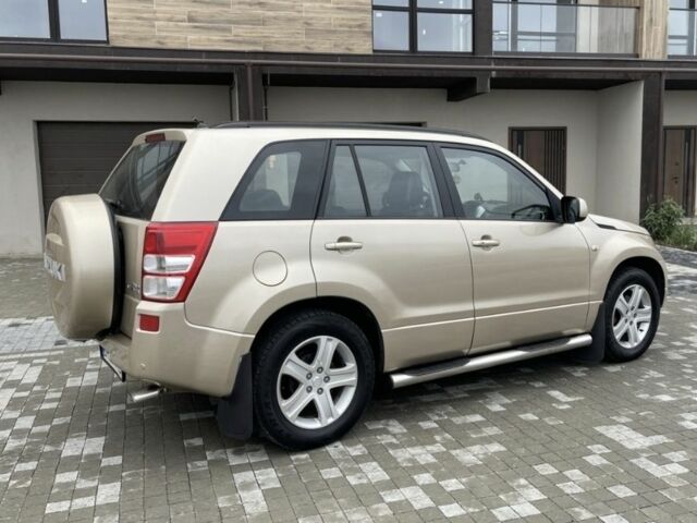 Сузуки Гранд Витара 2007 в Одессе на Automoto.ua Серый Сузуки Гранд Витара, объемом двигателя 2 л и пробегом 170 тыс. км за 7300 $, фото 12 на Automoto.ua