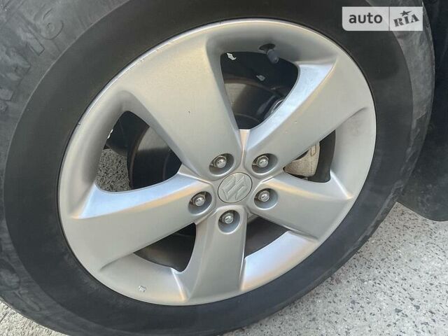 Серый Сузуки Гранд Витара, объемом двигателя 2.4 л и пробегом 132 тыс. км за 9300 $, фото 64 на Automoto.ua