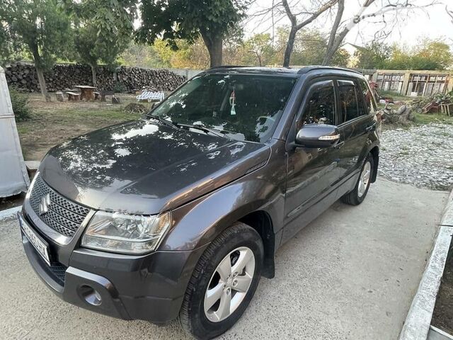 Серый Сузуки Гранд Витара, объемом двигателя 2.4 л и пробегом 132 тыс. км за 9300 $, фото 57 на Automoto.ua