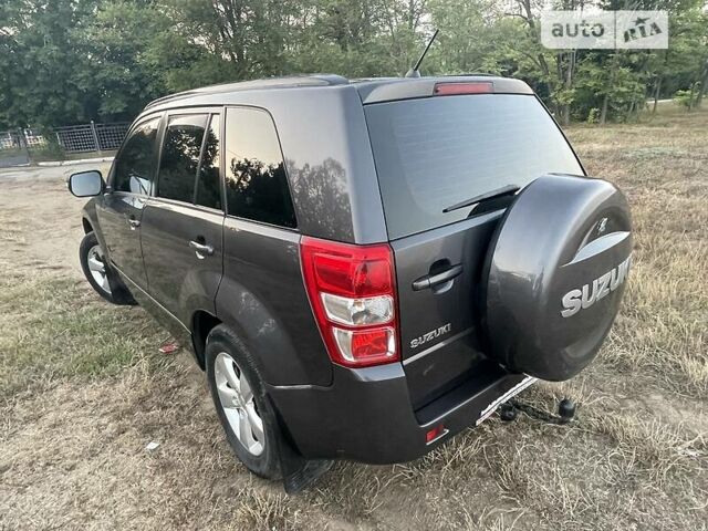Сірий Сузукі Гранд Вітара, об'ємом двигуна 2.4 л та пробігом 136 тис. км за 9300 $, фото 12 на Automoto.ua