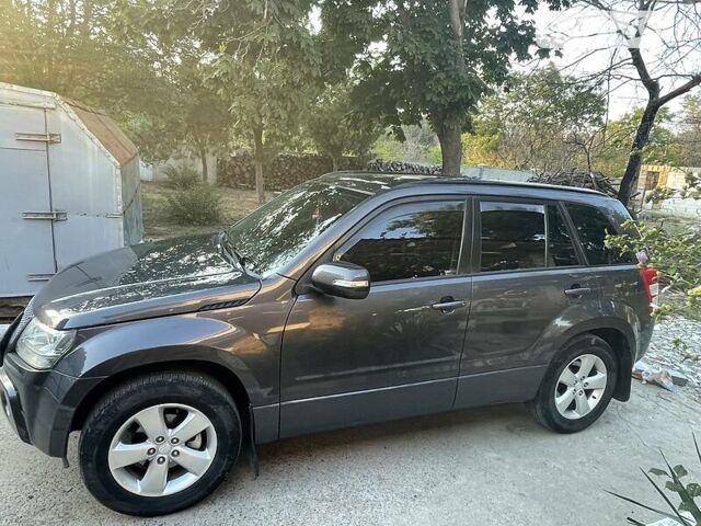 Сірий Сузукі Гранд Вітара, об'ємом двигуна 2.4 л та пробігом 136 тис. км за 8700 $, фото 39 на Automoto.ua