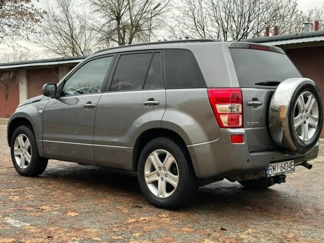 Серый Сузуки Гранд Витара, объемом двигателя 2 л и пробегом 235 тыс. км за 3400 $, фото 4 на Automoto.ua