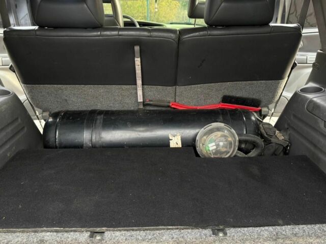 Серый Сузуки Гранд Витара, объемом двигателя 2.7 л и пробегом 320 тыс. км за 6500 $, фото 7 на Automoto.ua