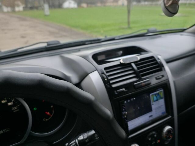 Серый Сузуки Гранд Витара, объемом двигателя 2.7 л и пробегом 240 тыс. км за 7500 $, фото 5 на Automoto.ua