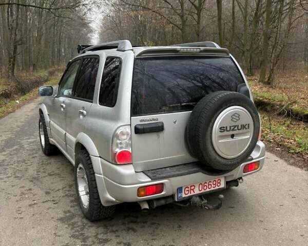 Сірий Сузукі Гранд Вітара, об'ємом двигуна 2 л та пробігом 301 тис. км за 2900 $, фото 1 на Automoto.ua