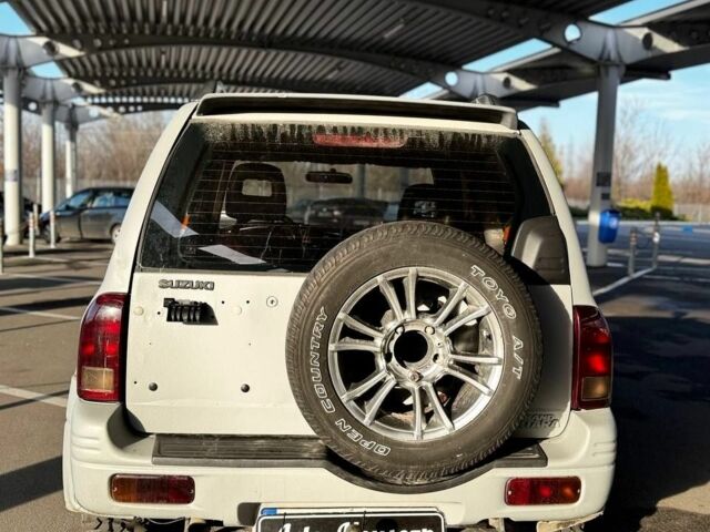 Сірий Сузукі Гранд Вітара, об'ємом двигуна 0 л та пробігом 201 тис. км за 4800 $, фото 5 на Automoto.ua