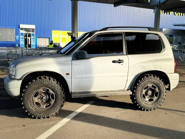 Сірий Сузукі Гранд Вітара, об'ємом двигуна 0 л та пробігом 201 тис. км за 4800 $, фото 3 на Automoto.ua