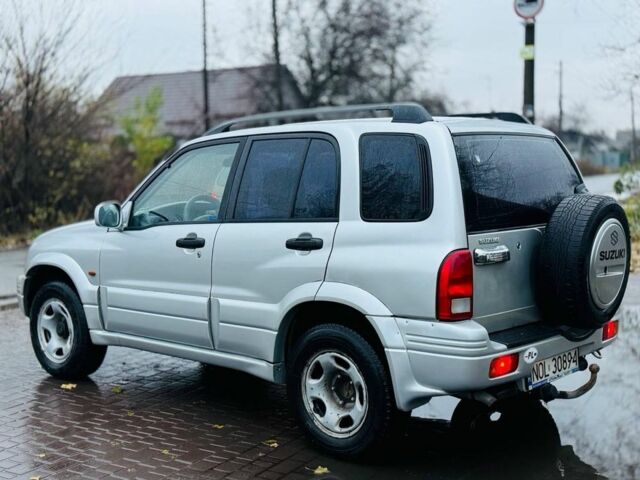 Сірий Сузукі Гранд Вітара, об'ємом двигуна 2 л та пробігом 310 тис. км за 2850 $, фото 6 на Automoto.ua