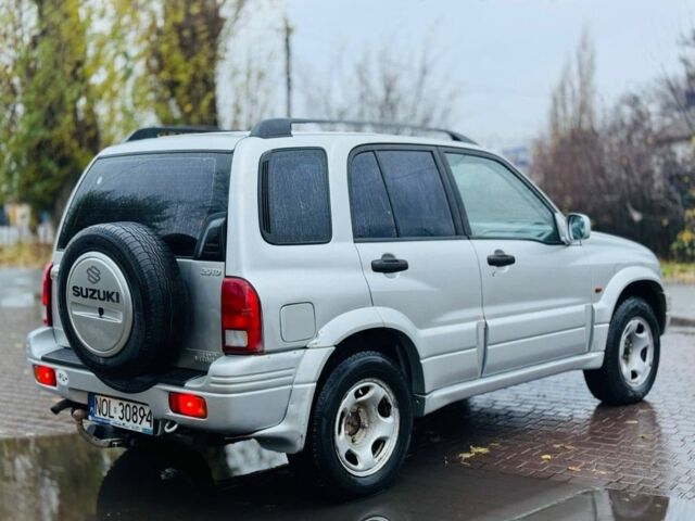 Сірий Сузукі Гранд Вітара, об'ємом двигуна 2 л та пробігом 310 тис. км за 2850 $, фото 5 на Automoto.ua