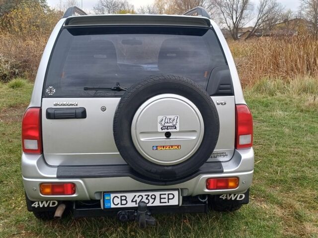 Серый Сузуки Гранд Витара, объемом двигателя 2.5 л и пробегом 250 тыс. км за 5000 $, фото 2 на Automoto.ua