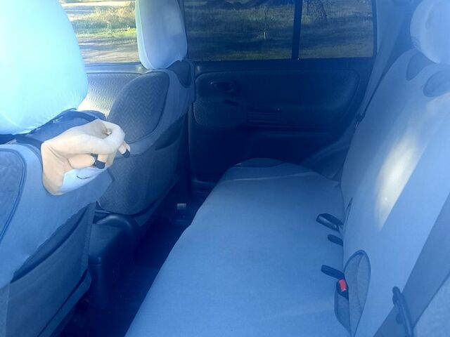 Серый Сузуки Гранд Витара, объемом двигателя 2.5 л и пробегом 2 тыс. км за 7500 $, фото 3 на Automoto.ua