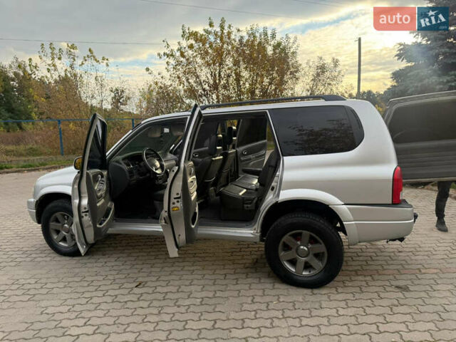 Серый Сузуки Гранд Витара, объемом двигателя 2.74 л и пробегом 320 тыс. км за 6500 $, фото 40 на Automoto.ua