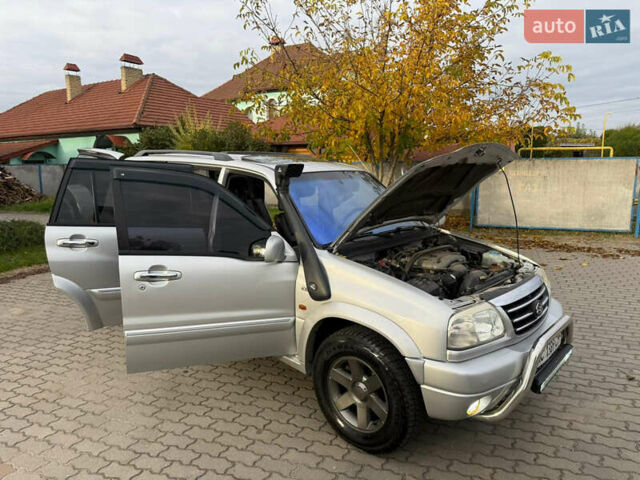 Серый Сузуки Гранд Витара, объемом двигателя 2.74 л и пробегом 320 тыс. км за 6500 $, фото 33 на Automoto.ua