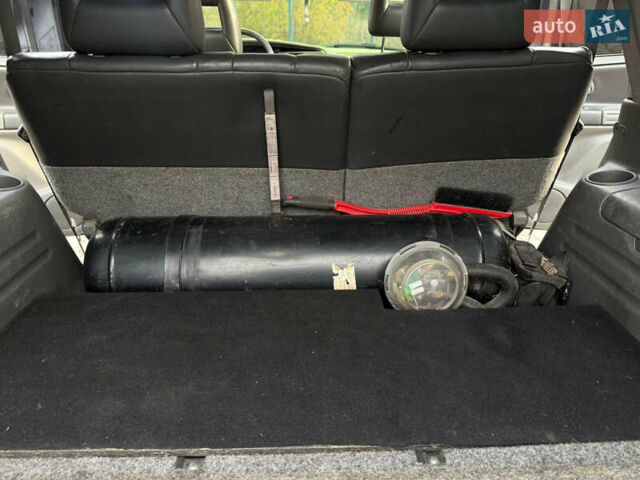 Серый Сузуки Гранд Витара, объемом двигателя 2.74 л и пробегом 320 тыс. км за 6500 $, фото 42 на Automoto.ua