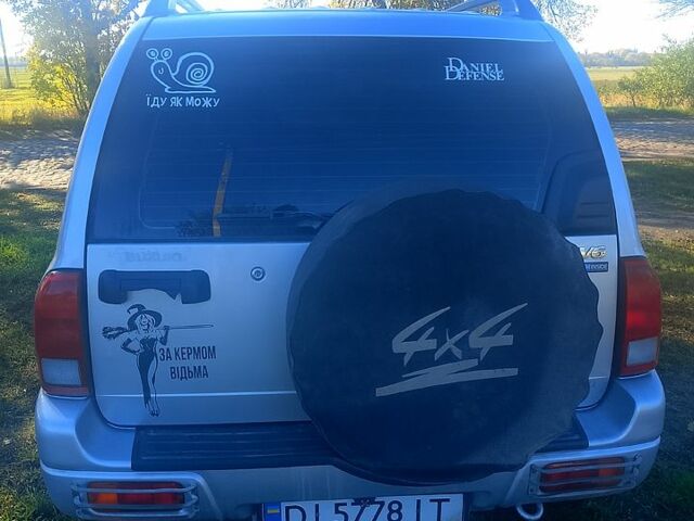 Серый Сузуки Гранд Витара, объемом двигателя 2.5 л и пробегом 2 тыс. км за 7500 $, фото 7 на Automoto.ua