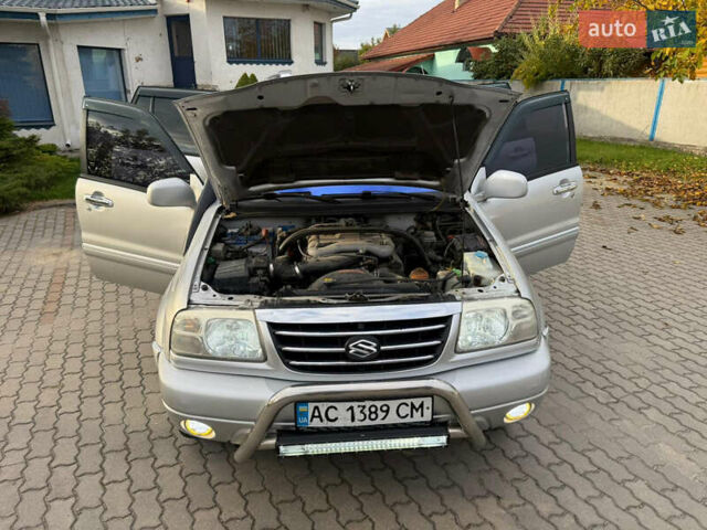 Серый Сузуки Гранд Витара, объемом двигателя 2.74 л и пробегом 320 тыс. км за 6500 $, фото 37 на Automoto.ua