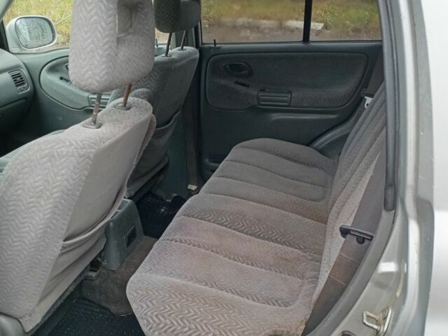 Сірий Сузукі Гранд Вітара, об'ємом двигуна 2.5 л та пробігом 200 тис. км за 6500 $, фото 9 на Automoto.ua