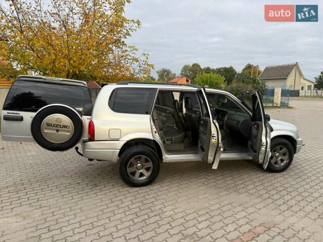 Серый Сузуки Гранд Витара, объемом двигателя 2.74 л и пробегом 320 тыс. км за 6500 $, фото 35 на Automoto.ua