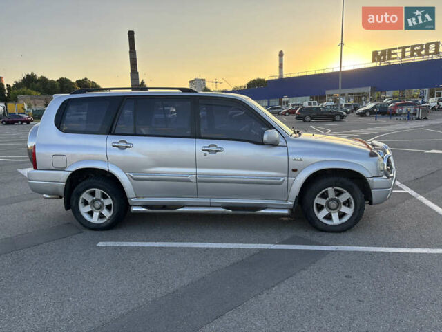 Серый Сузуки Гранд Витара, объемом двигателя 2.74 л и пробегом 326 тыс. км за 5800 $, фото 8 на Automoto.ua