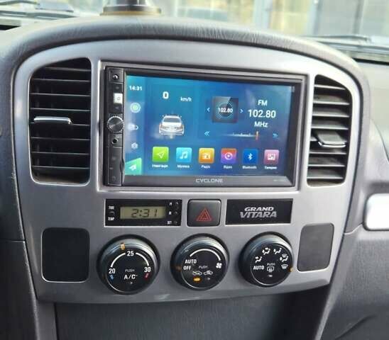 Серый Сузуки Гранд Витара, объемом двигателя 2 л и пробегом 368 тыс. км за 6000 $, фото 2 на Automoto.ua