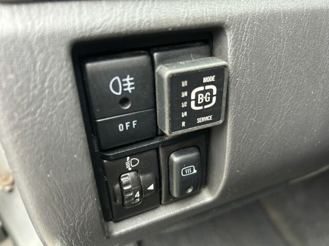 Серый Сузуки Гранд Витара, объемом двигателя 2 л и пробегом 228 тыс. км за 5700 $, фото 22 на Automoto.ua