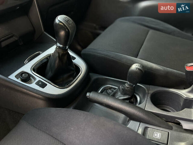 Серый Сузуки Гранд Витара, объемом двигателя 2 л и пробегом 325 тыс. км за 5099 $, фото 20 на Automoto.ua