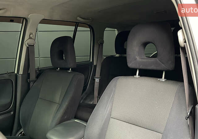 Серый Сузуки Гранд Витара, объемом двигателя 2 л и пробегом 325 тыс. км за 5099 $, фото 23 на Automoto.ua