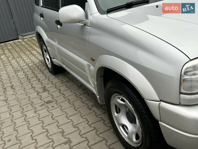 Серый Сузуки Гранд Витара, объемом двигателя 2 л и пробегом 228 тыс. км за 5700 $, фото 13 на Automoto.ua