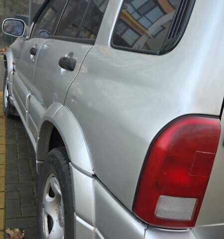 Серый Сузуки Гранд Витара, объемом двигателя 2 л и пробегом 368 тыс. км за 6000 $, фото 11 на Automoto.ua