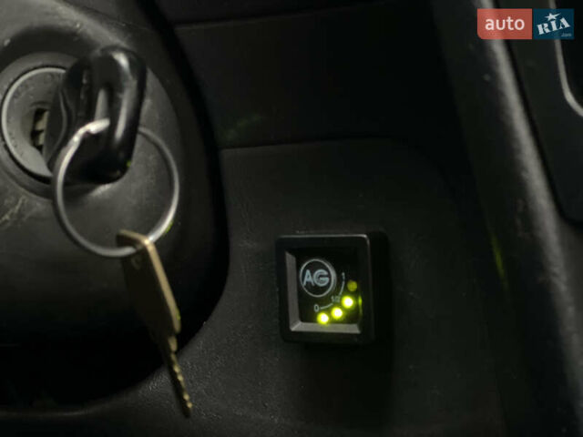 Серый Сузуки Гранд Витара, объемом двигателя 2 л и пробегом 325 тыс. км за 5099 $, фото 18 на Automoto.ua