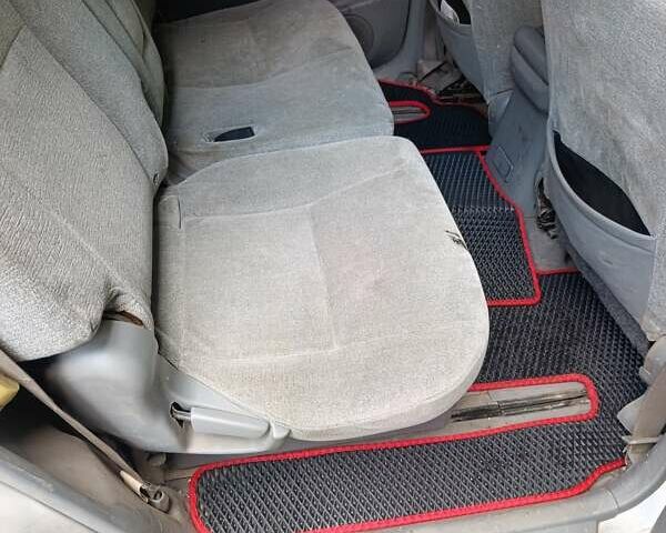 Серый Сузуки Гранд Витара, объемом двигателя 2.74 л и пробегом 324 тыс. км за 5700 $, фото 9 на Automoto.ua