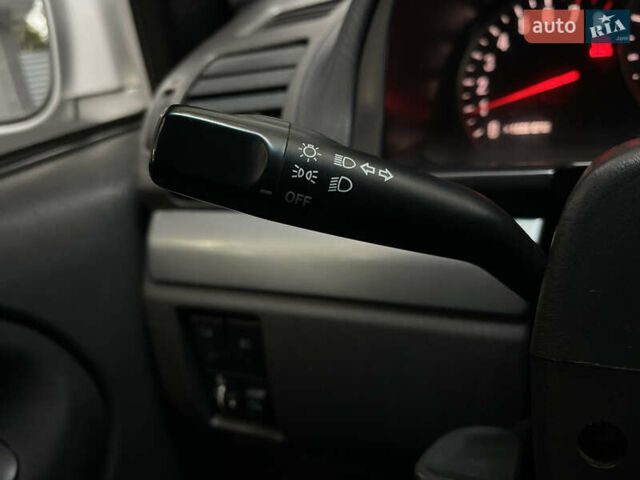 Серый Сузуки Гранд Витара, объемом двигателя 2 л и пробегом 325 тыс. км за 5099 $, фото 12 на Automoto.ua