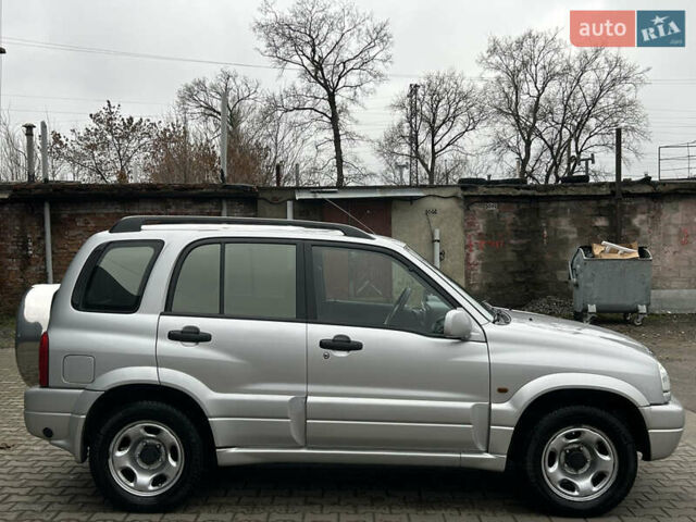 Серый Сузуки Гранд Витара, объемом двигателя 2 л и пробегом 228 тыс. км за 5700 $, фото 4 на Automoto.ua