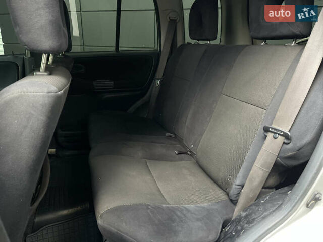 Серый Сузуки Гранд Витара, объемом двигателя 2 л и пробегом 325 тыс. км за 5099 $, фото 22 на Automoto.ua