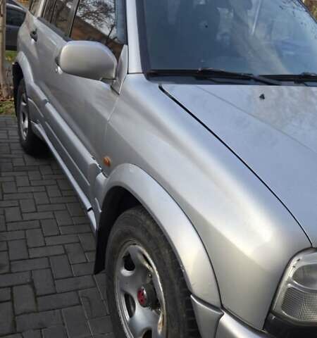 Серый Сузуки Гранд Витара, объемом двигателя 2 л и пробегом 368 тыс. км за 6000 $, фото 16 на Automoto.ua