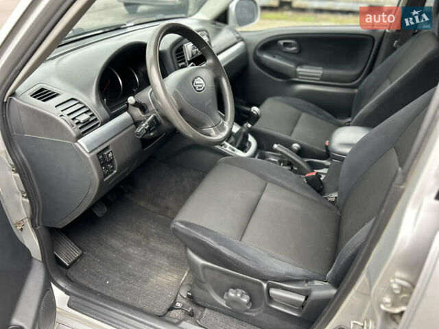 Серый Сузуки Гранд Витара, объемом двигателя 2 л и пробегом 228 тыс. км за 5700 $, фото 20 на Automoto.ua