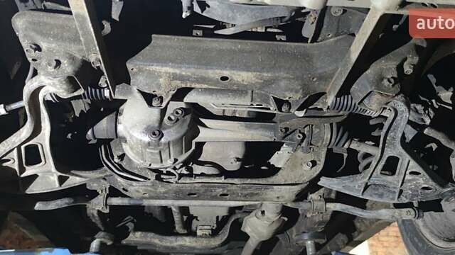 Сірий Сузукі Гранд Вітара, об'ємом двигуна 2 л та пробігом 186 тис. км за 6800 $, фото 12 на Automoto.ua