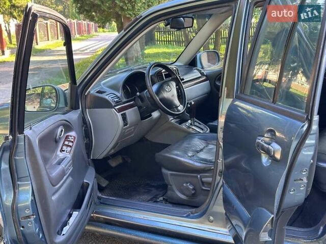 Серый Сузуки Гранд Витара, объемом двигателя 2 л и пробегом 285 тыс. км за 5200 $, фото 31 на Automoto.ua