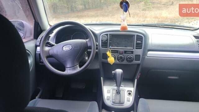 Сірий Сузукі Гранд Вітара, об'ємом двигуна 2 л та пробігом 186 тис. км за 6800 $, фото 5 на Automoto.ua