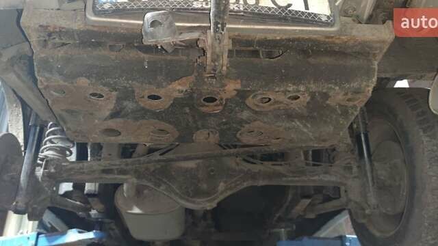 Сірий Сузукі Гранд Вітара, об'ємом двигуна 2 л та пробігом 186 тис. км за 6800 $, фото 7 на Automoto.ua