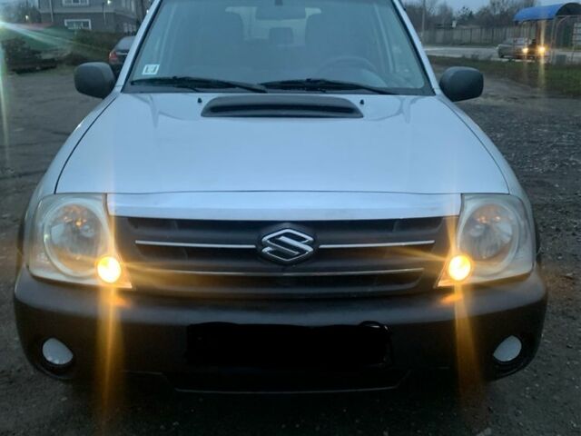 Сірий Сузукі Гранд Вітара, об'ємом двигуна 0 л та пробігом 294 тис. км за 2999 $, фото 2 на Automoto.ua