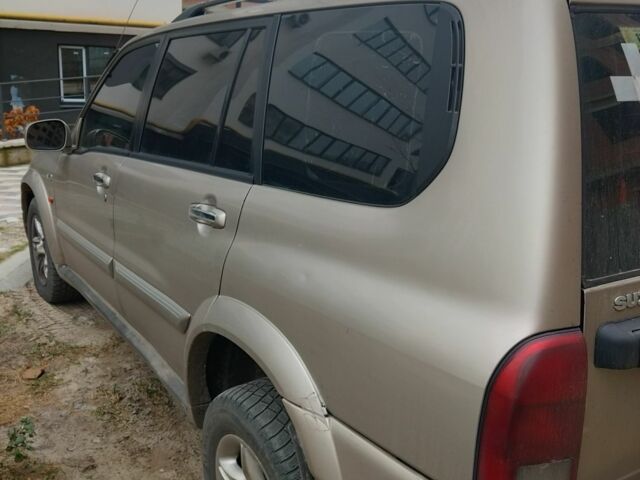 Сірий Сузукі Гранд Вітара, об'ємом двигуна 2 л та пробігом 360 тис. км за 3700 $, фото 4 на Automoto.ua