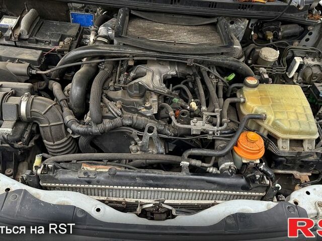 Сірий Сузукі Гранд Вітара, об'ємом двигуна 1.9 л та пробігом 320 тис. км за 3800 $, фото 6 на Automoto.ua