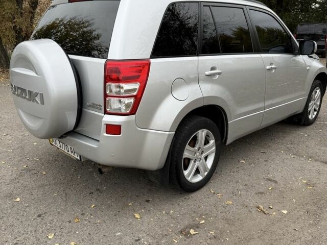 Сірий Сузукі Гранд Вітара, об'ємом двигуна 2 л та пробігом 158 тис. км за 7800 $, фото 7 на Automoto.ua