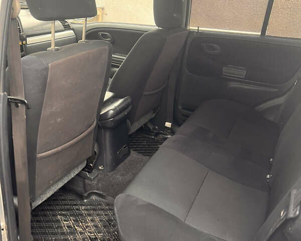 Серый Сузуки Гранд Витара, объемом двигателя 0 л и пробегом 235 тыс. км за 2700 $, фото 3 на Automoto.ua